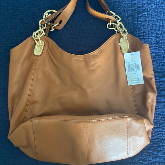 NWT Michael Kors Leather Tote - Picture 2 of 6
